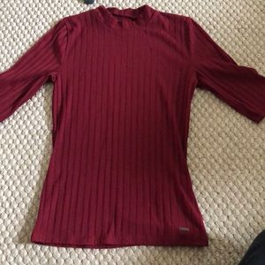 Mid Sleeve Red Shirt